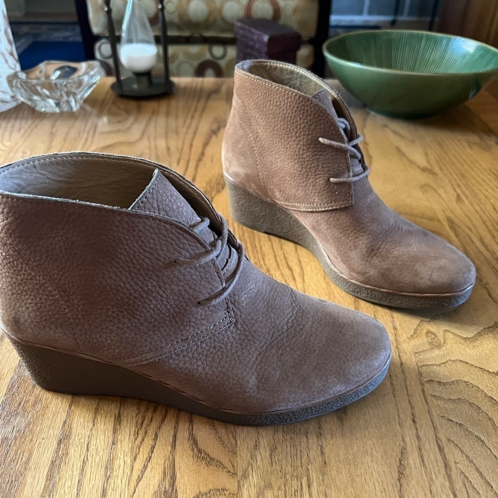 Lucky Brand Shoes Women’s 7.5 Ankle Boots Junes Brown Lace Up Wedge Chukka